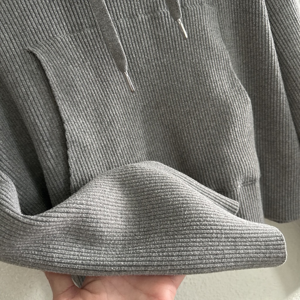 Good American Ribbed Knit Hoodie - Picture 6 of 7